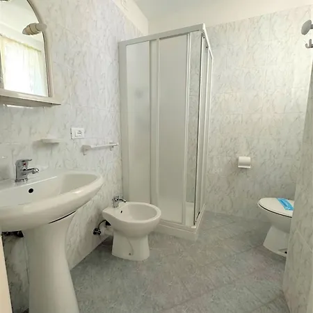 Daire Great And Bright Flat With Pool *