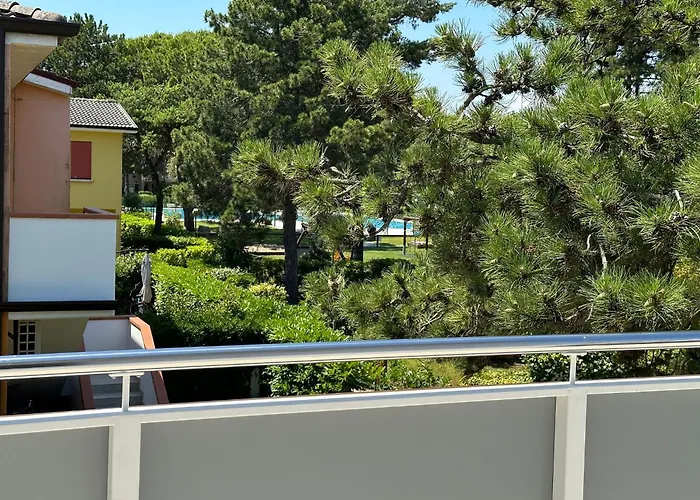 アパート Great And Bright Flat With Pool ビビオーネ